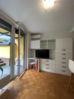 Oasis Atrium Apartment with free parking - 7