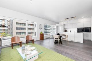 Harbour View 2BR & 2BA City Center with Free Parking - Reykjavik - 1