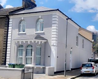 The Lux Ville, Stunning 6 Bedroom Home in London - Plumstead - 9