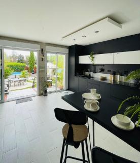 Villa NYVIONI, proche de la mer, avec piscine et SPA - 2