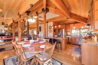 1 Mi to Lake Tahoe Home with Hot Tub and Decks - Tahoe City - 4