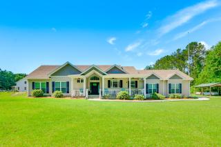 Family-Friendly Abbeville Home with Fire Pit and Games - Abbeville - 0