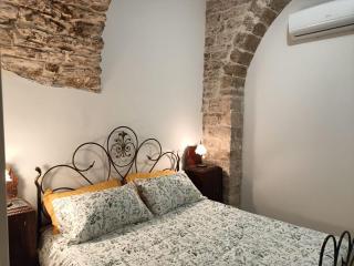 L'Arco degli Artisti - Giovinazzo - 1