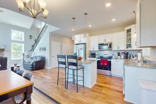 Hidden Escape with a View - Mill Spring - 1