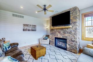 Mountain Sky Retreat - 9