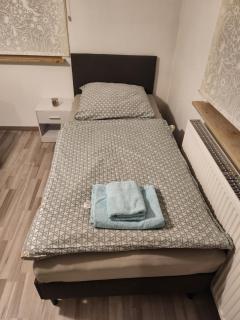 SeDe Ferienwohnung nur für Familien und Paare - Mutlangen - 3