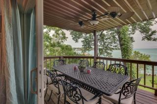 Beautiful Lakehouse Hot Tub, Gameroom and 10 Kayaks - Blanchard - 3