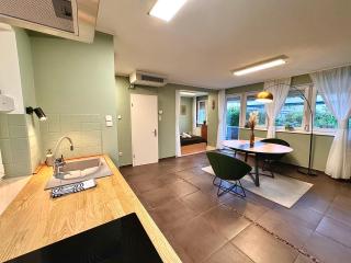 Private Rooftop Terrace - Sunny Retreat - Budapest - 2