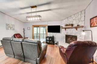 Cozy Franklin Retreat with Deck - 5 Mi to Downtown! - Franklin - 4