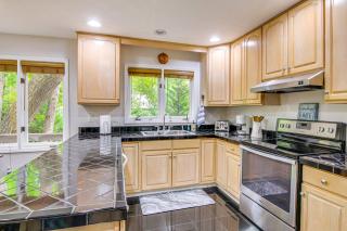 2-Story Deck Waterfront Lake Lure Home! - Lake Lure - 1
