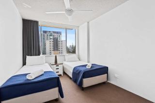 Wyuna Ocean Views in Burleigh - Gold Coast - 7