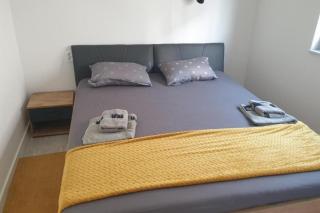 Apartments with a swimming pool Murter - 22942 - Murter - 1