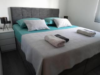 Apartments with a parking space Omis - 23229 - Omiš - 2