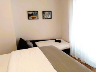 Apartments with parking spaces Pirovac, Sibenik - 23285 - 6