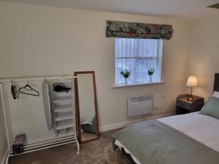 Century House Luxury Apartments - 7