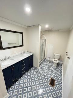 Come Stay At The Blue House - - 2