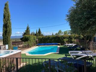 Picturesque villa with swimming pool - 2