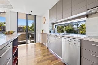 Fuller Holidays - Drift Penthouse - Luxury Apartment With Pool Byron Town - 3