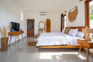 Amazing View - Big Pool and Garden - 2BDR Villa with Private Pool in CANGGU - Kerobokan - 7