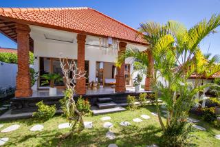 Amazing View - Big Pool and Garden - 2BDR Villa with Private Pool in CANGGU - Kerobokan - 3