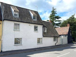 Elegant Oak Beamed House In Pretty Village - Cambridge Homehost - Buckden - 0