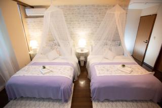 White House - Uruma - 2