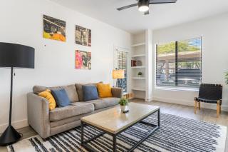 2BR CozySuites at Kierland Commons with pool #03 - Scottsdale - 0