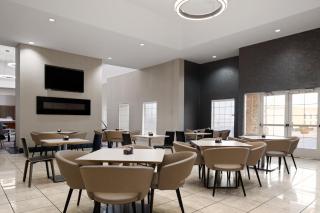 Holiday Inn & Suites Albuquerque Airport by IHG - 1