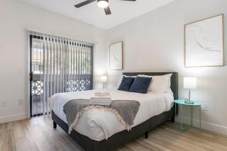 3BR CozySuites at Kierland Commons with pool #12 - Scottsdale - 1