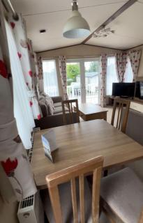 Modern Caravan With Decking At Haven Hopton-On-Sea Ref 80032M - Great Yarmouth - 9
