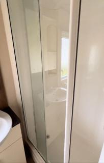 Modern Caravan With Decking At Haven Hopton-On-Sea Ref 80032M - Great Yarmouth - 1