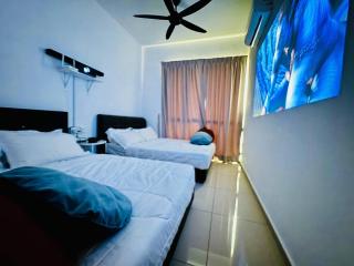 MARVEL Universe Retreat - Infinity Pool, Ps5, Private-Cinema with Pool-view Balcony - M4 - Bukit Mertajam - 3