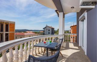 3 Bedroom Cozy Apartment In Medulin - Medulin - 4