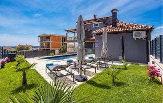 1 Bedroom Stunning Apartment In Medulin - Medulin - 2