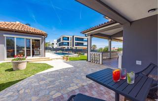 1 Bedroom Stunning Apartment In Medulin - Medulin - 3