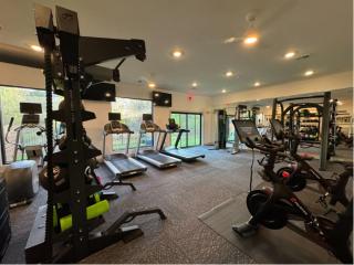 Austin Luxury 2BR 2B with Pool & FREE Parking - Austin - 4