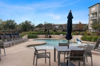 Austin Luxury 2BR 2B with Pool & FREE Parking - Austin - 6