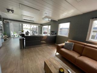 Poellodge XL, houseboat met whirlpool en sauna - 3