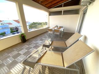 Sunny Terrace with two bedroom and parking - 0