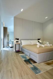 Spacious Modern Apartment in Monumental Building - Free Parking - Workspace - Historical Centre - Olbia - 9