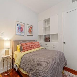 Bright & Modern Home with Patio - Philadelphia - 1