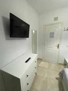 DELUXE ROOM IN APARTMENT SHARED in Los Cristianos Playa HabitaciónSTANZA air-conditioned - Arona - 2