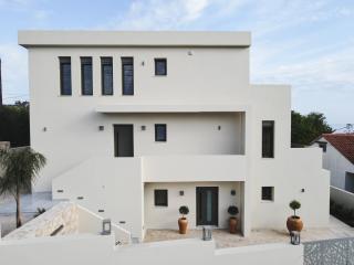 Mamfredas Luxury Residence - 4