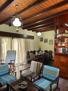 Bougainvillea House - 4