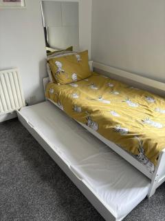 Little Manor - Chesterfield - 2
