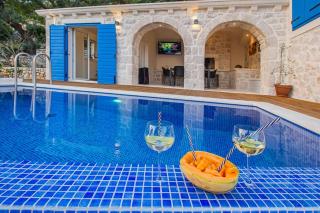 Incredibly beautiful Stone House Villa Lota - Makarska Exklusiv - Bast - 6