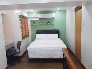 Loft Style Condo Unit in Makati with Netflix WIFI - Manila - 5