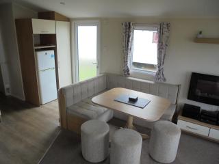 Kingfisher Seasons II 8 Berth Close to site entrance - Ingoldmells - 2