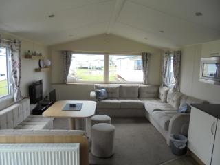 Kingfisher Seasons II 8 Berth Close to site entrance - Ingoldmells - 1