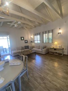 Calm & Luxury House In Parga - 8